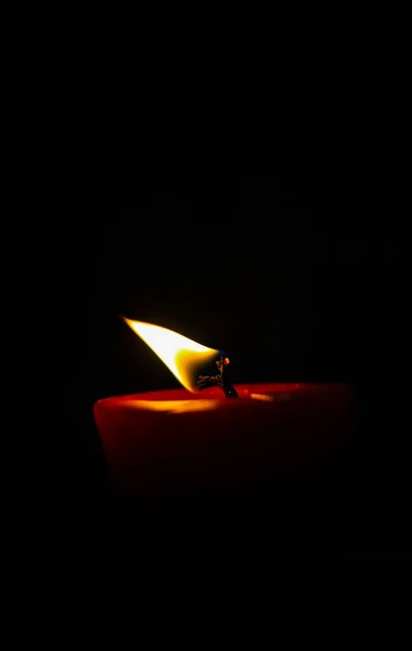 Kaarsen Aansteken Kaarsen Branden Zwarte Achtergrond Kaarsen Het Donker Design — Stockfoto