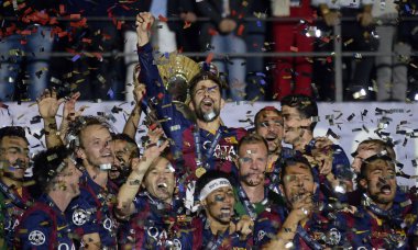 BERLIN, GERMANY - 6 Haziran 2015: Olympiastadion 'da Juventus Torino ve FC Barcelona arasında oynanan 2014 / 15 UEFA Şampiyonlar Ligi Finali sırasında çekilmiştir..