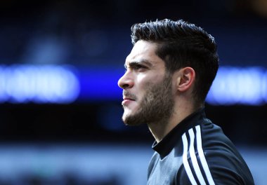 LONDON, ENGLAND - MArch 1, 2020: Wolverhampton 'dan Raul Jimenez, Tottenham Hotspur FC ile Wolverhampton FC arasında oynanan 2020 / 21 Premier Lig maçı öncesinde Tottenham Hotspur Stadyumu' nda çekilmiştir..