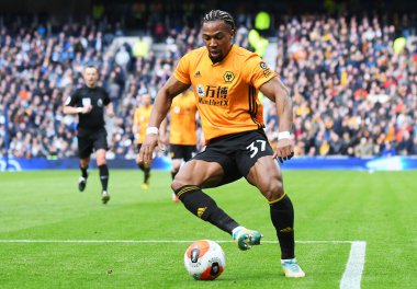 LONDON, ENGLAND - MArch 1, 2020: Wolverhampton 'dan Adama Traore Tottenham Hotspur FC ile Wolverhampton FC arasında oynanan 2020 / 21 Premier League maçı sırasında Tottenham Hotspur Stadyumu' nda çekilmiştir..