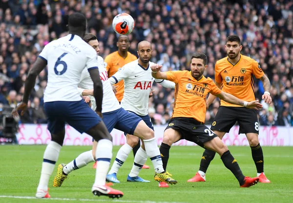 Londres Inglaterra March 2020 Lucas Moura Tottenham Joao Moutinho Wolverhampton — Foto de Stock