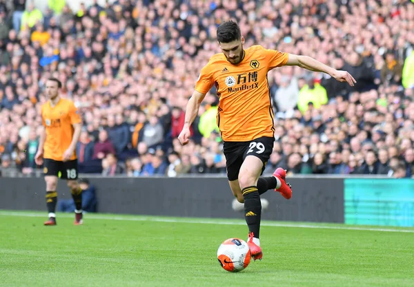 LONDON, ENGLAND - MArch 1, 2020: Wolverhampton 'dan Ruben Vinagre Tottenham Hotspur FC ile Wolverhampton FC arasında oynanan 2020 / 21 Premier League maçı sırasında Tottenham Hotspur Stadyumu' nda çekilmiştir..