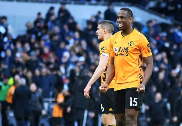 Londres Inglaterra March 2020 Willy Boly Wolverhampton Fotografiado Durante Partido — Foto de Stock