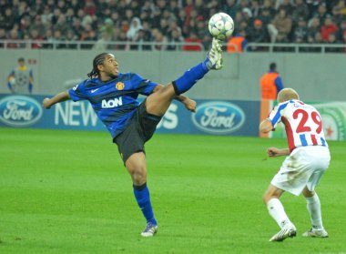 BUCHAREST, ROMANIA - 18 Ekim 2011: Anderson (Anderson Luis de Abreu Oliveira) UEFA Şampiyonlar Ligi C Grubu maçı sırasında Hotel Galati ve Manchester United arasında National Arena 'da çekilmiştir..