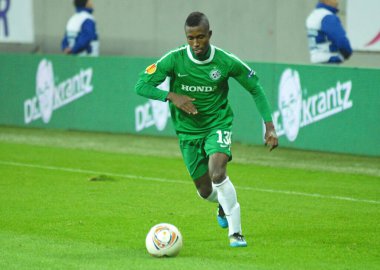 BUCHAREST, ROMANIA - NOVEMBER 3, 2011: Maccabi 'den Taleb Twatha Ulusal Arena' da FCSB ve Maccabi Hayfa arasında oynanan UEFA Avrupa Ligi Grup J maçı sırasında eylem halinde resmedildi.