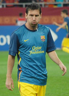 BÜKREŞ, ROMANIA - 11 AĞUSTOS 2012: Lionel Messi, National Arena 'da Dinamo Bucuresti ile FC Barcelona arasında oynanan Pres-Eason dostluk maçı için Priro' yu resmetmişti..