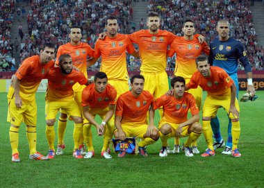 BÜKREŞ, ROMANIA - 11 AĞUSTOS 2012: Ulusal Arena 'da Dinamo Bucuresti ve FC Barcelona arasında oynanan sezon öncesi hazırlık maçı öncesinde Barcelona poz verdi.