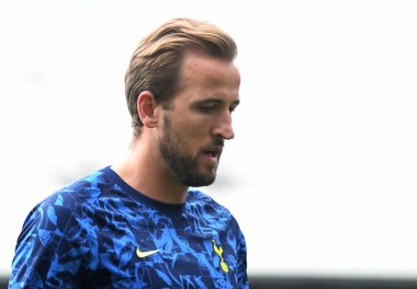 LONDON, ENGLAND - 11 Eylül 2021: Tottenham 'dan Harry Edward Kane, Celhurst Park' taki Crystal Palace FC ile Tottenham Hotspur FC arasında oynanan 2021 / 22 Premier Lig karşılaşması öncesinde resmedildi. Telif Hakkı: Cosmin Iftode / Picstaff