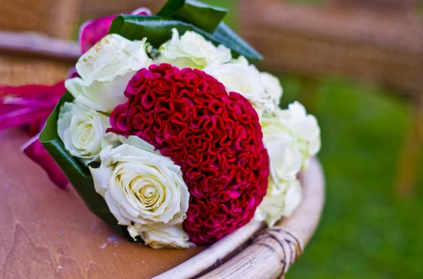 Csokor Rózsa a menyasszony — Stock Fotó