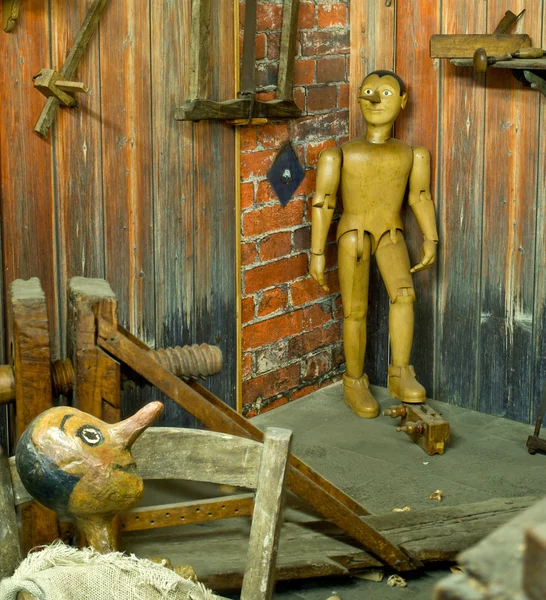 Pinocchio trä marionett — Stockfoto