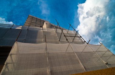 İskele demir boru mimarisi için çalışır