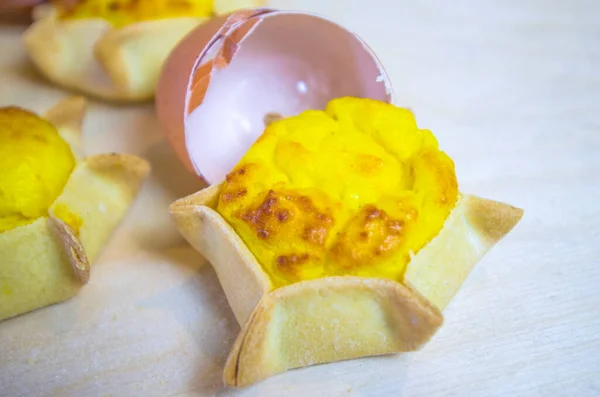 Tortas Forma Estrella Hechas Con Huevos Frescos Masa Corteza Corta —  Fotos de Stock