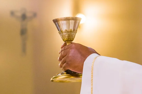 Pão Torna Corpo Cristo Nas Mãos Papa Santo Pai Vinho — Fotografia de Stock