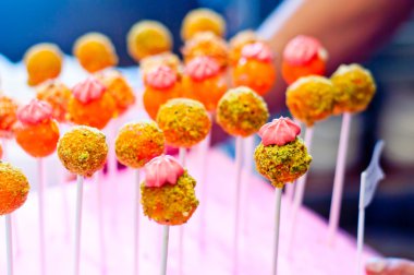 Lolly yumurta ve çocukların partileri için fıstık