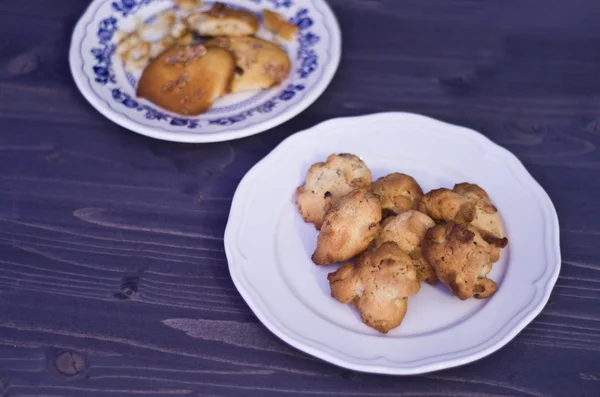 Biscuits, cornflakes and raisins — Stock Photo, Image