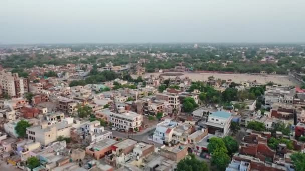 Flygfoto av Densely Populated City of Taj, Agra, Uttar Pradesh, Indien. — Stockvideo