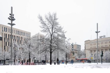 Şehrin sokakları karların altında