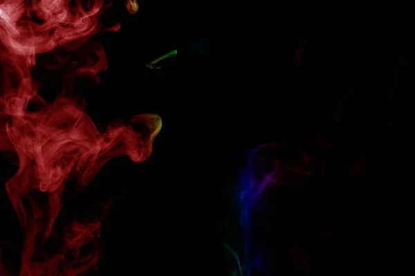 Abstraktní Kouř Izolovaný Černém Pozadí Duhový Prášek — Stock fotografie