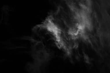 Beyaz bulut ve siyah gökyüzü dokulu arkaplan