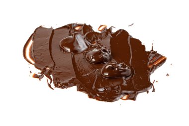 Çikolata beyaz arka planda izole bir şekilde yayılmış.