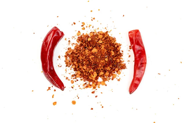 Rotgemahlener Paprika Pulverform Oder Trockener Chilischote Isoliert Auf Weißem Hintergrund — Stockfoto