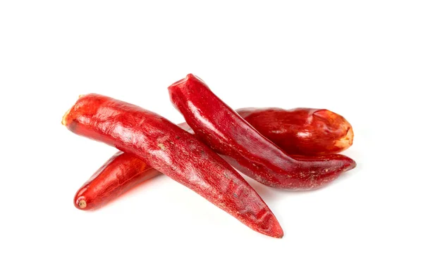 在白色背景下分离的红底红辣椒或干辣椒 — 图库照片