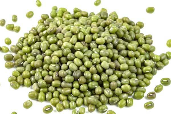 Closeup Green Mung Beans Isolated White Background — 스톡 사진