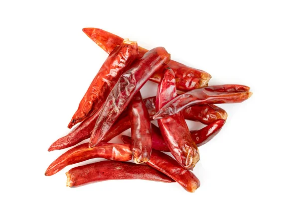 在白色背景下分离的红底红辣椒或干辣椒 — 图库照片
