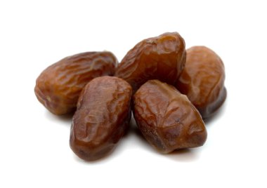 Beyaz zemin üzerinde izole edilmiş kuru hurma ağaçları.