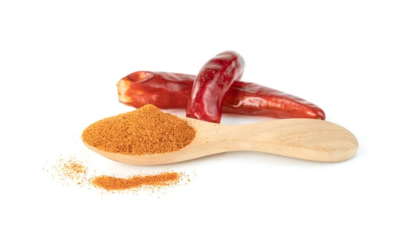 Pimentón Rojo Molido Polvo Chile Seco Con Cuchara Madera Aislada —  Fotos de Stock