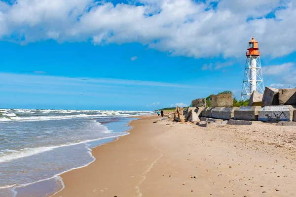 Letonya 'daki Pape Lighthouse, Letonya' nın Baltık Denizi kıyısında bulunan bir deniz feneridir.