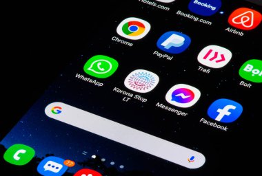 Vilnius, Litvanya - 25 Kasım 2020: Stop Covid, Korona Stop LT Litvanya, Litvanya resmi COVID-19 veya Coronavirus takip uygulaması, izleme sistemi 