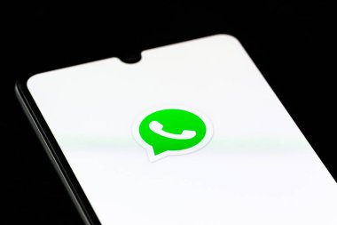 Vilnius, Litvanya - 23 Ocak 2020: Whatsapp uygulaması akıllı telefonda gösterildi