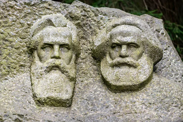 Druskininkai Lituania Mayo 2021 Marx Engels Busto Escultura Mármol Parque —  Fotos de Stock