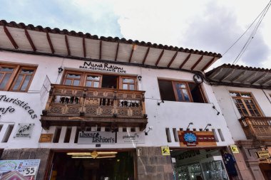 Cusco 'nun tarihi başkenti Peru şehri 13. yüzyıldan 16. yüzyıldaki İspanyol fethine kadar İnka İmparatorluğu' nun tarihi başkentiydi. 1983 yılında, Cusco UNESCO tarafından Dünya Mirası olarak ilan edildi.