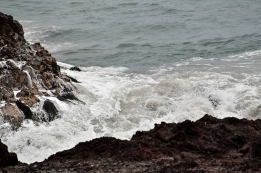 Pan-Amerikan Karayolu-Chala Bölgesi 'nden görülen Pasifik Okyanusu Dünya yüzeyinin yaklaşık% 33' ünü kaplayan dünyanın en büyük okyanusudur.