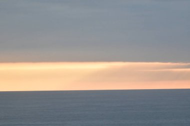 Pan-Amerikan Karayolu-Chala Bölgesi 'nden görülen Pasifik Okyanusu Dünya yüzeyinin yaklaşık% 33' ünü kaplayan dünyanın en büyük okyanusudur.