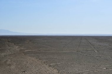 Nazca çizgisinin üzerindeki çarpıcı görüntüler bazen Nasca, Peru 'nun güney kıyısındaki Nazca kültüründen türetilen ve Nazca Çizgileri' nden sorumlu bir kasaba ve vadi sistemidir.