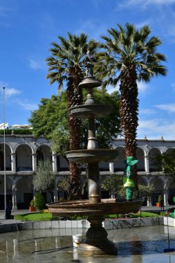 Arequipa, Afrika kıtasında bulunan Peru devletinde bir şehirdir. Şehir, 15 Ağustos 1540 tarihinde 