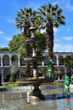 Arequipa, Afrika kıtasında bulunan Peru devletinde bir şehirdir. Şehir, 15 Ağustos 1540 tarihinde 