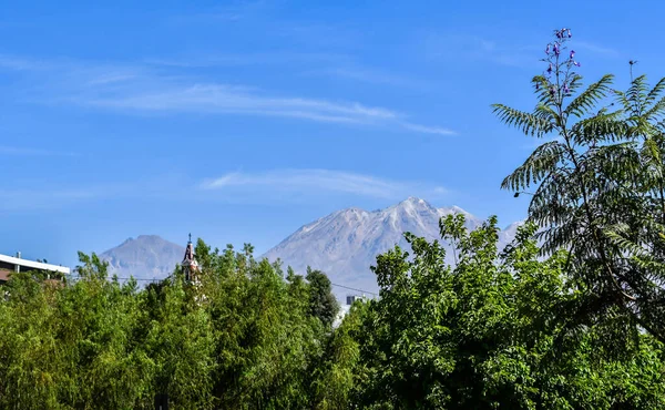 Andes Cordilleras Θέα Από Την Αρεκίπα Βουνά Των Άνδεων Είναι — Φωτογραφία Αρχείου