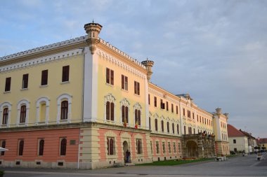 Birliğin Alba Carolina Kalesi Ulusal Müzesi, bugün Roma 'nın geçmişi hakkında duvarlarının gücüyle konuşmayan Büyük Romalılar Birliği' nin kalbi Alba Iulia 'nın kalbidir.