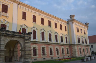 Birliğin Alba Carolina Kalesi Ulusal Müzesi, bugün Roma 'nın geçmişi hakkında duvarlarının gücüyle konuşmayan Büyük Romalılar Birliği' nin kalbi Alba Iulia 'nın kalbidir.