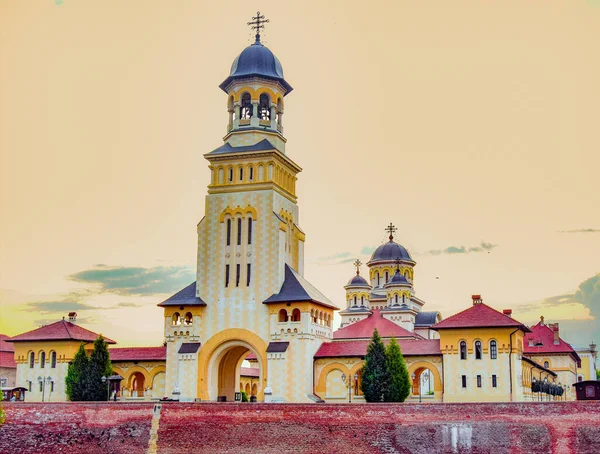 Vista Catedral Coroação Alba Iulia Torre Sineira Dedicada Santíssima Trindade — Fotografia de Stock