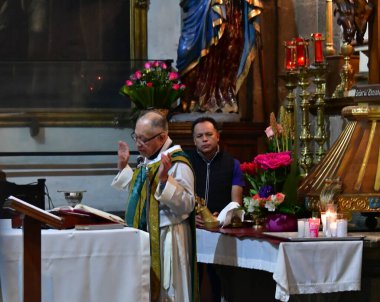 Gökyüzündeki Kutsal Bakire Varsayımının Metropolitan Katedrali (