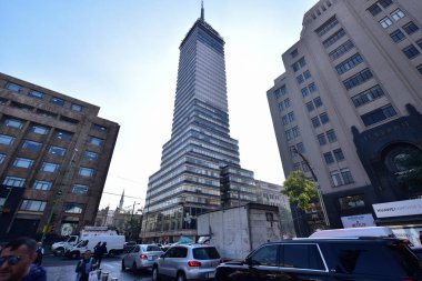 Mexico City 'nin manzarası Mexico City' nin başkenti ve en büyük şehri ve Kuzey Amerika 'nın en kalabalık şehridir. Mexico City dünyanın en önemli kültürel ve finansal merkezlerinden biridir..