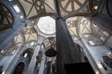 Gökyüzündeki Kutsal Bakire Varsayımının Metropolitan Katedrali (