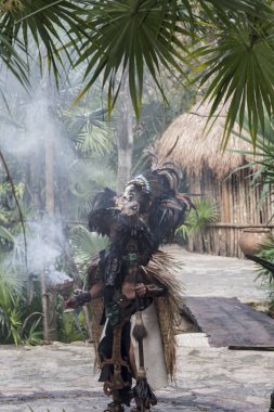 Xcaret Parkı - Riviera Maya - Meksika Dansçıları, Meksika 'nın Quintana Roo eyaletinden Karayipler kıyısında yer alan Riviera Maya' da bir eğlence parkı, tatil köyü ve eko-turizm gelişimi..