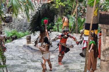 Xcaret Parkı - Riviera Maya - Meksika Dansçıları, Meksika 'nın Quintana Roo eyaletinden Karayipler kıyısında yer alan Riviera Maya' da bir eğlence parkı, tatil köyü ve eko-turizm gelişimi.. 