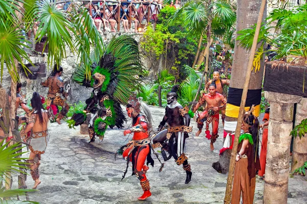 Xcaret Park Riviera Maya Mexico Danseurs Mayas Dans Théâtre Été — Photo